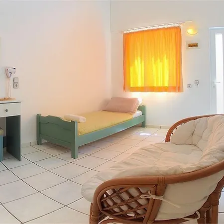 Athena Apartahotel